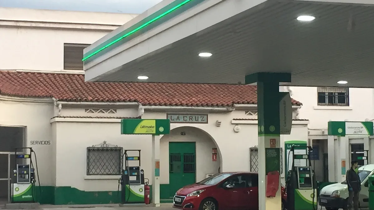 Gasolinera en Valencia, imagen ilustrativa del negocio de los hidrocarburos